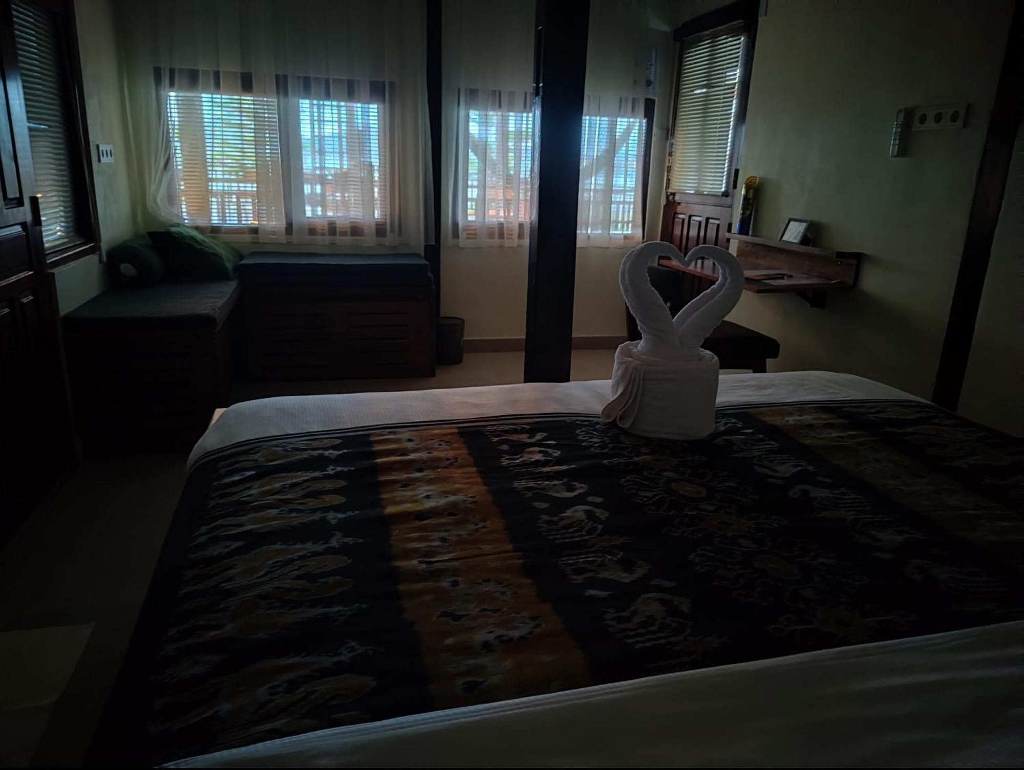 Cool Breeze Authentic Hotel Labuan Bajo Komodo Habitación foto